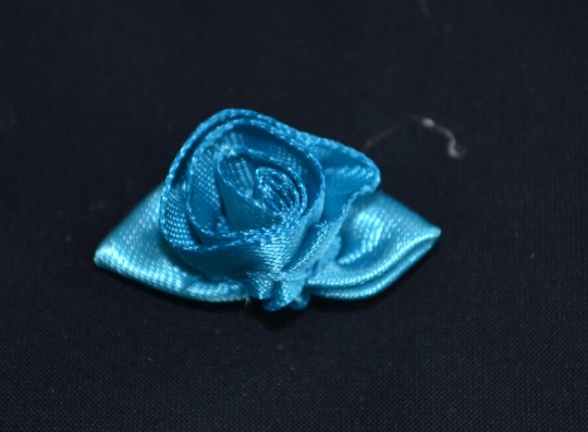 Schleifchen Farbrichtung "blaupetrol" Rose 
