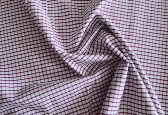 Baumwollstoff für Herrenshorts Karo  Farbrichtung pink violett /weiß unelastisch 